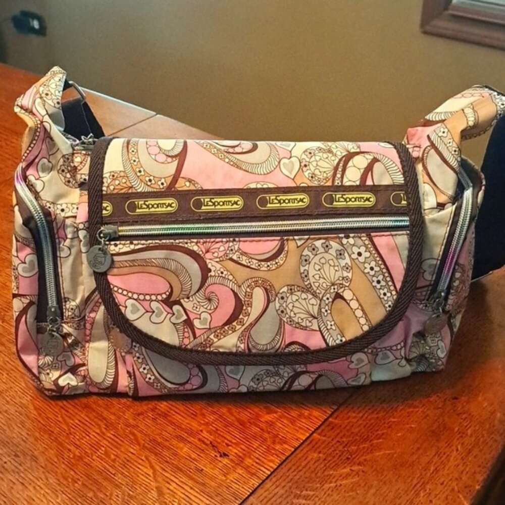 LeSportsac Everyday Bag – Retired Hearts & Paisley Print with Rainbow Zippers